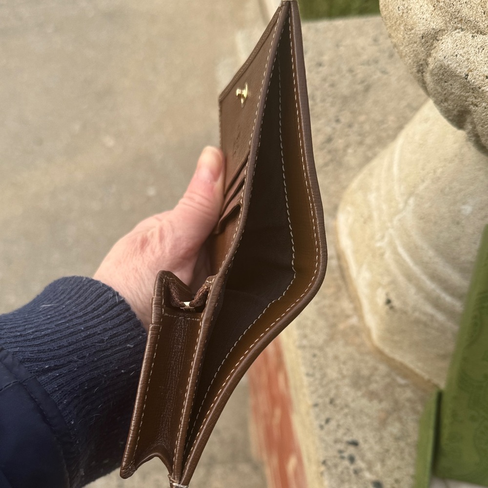 GUCCI 1955 Horsebit GG Supreme Canvas & Leather Compact Wallet (Brown/Gold) NWOT - Picture 10 of 16